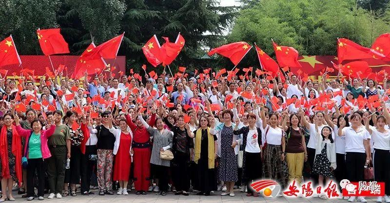 三亚沙滩现多起剧毒僧帽水母伤人事件，网友晒图提醒！官方回应